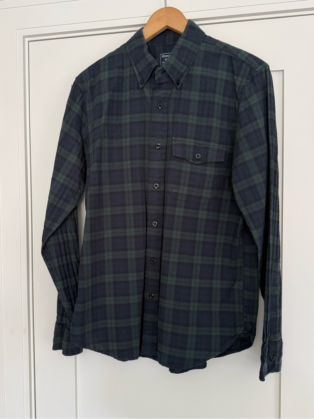Abercrombie & Fitch Men’s Navy & Dark Green Plaid Button-Down Shirt Men’s Size M
